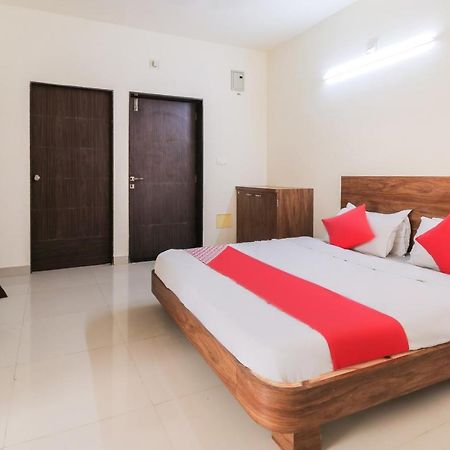 Oyo 63903 Hotel Shree Ram Villa Dwarka  Luaran gambar